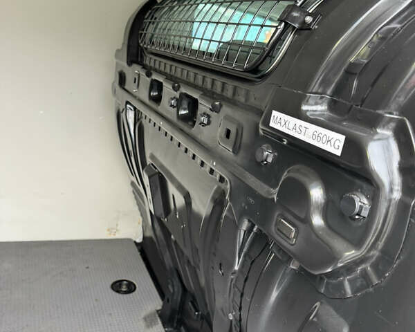 Белый Форд Транзит Коннект, объемом двигателя 1.5 л и пробегом 174 тыс. км за 11900 $, фото 12 на Automoto.ua