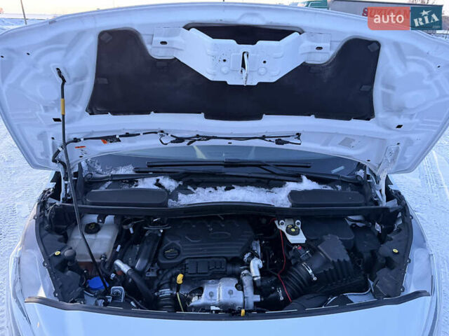 Белый Форд Транзит Коннект, объемом двигателя 1.5 л и пробегом 223 тыс. км за 10700 $, фото 51 на Automoto.ua