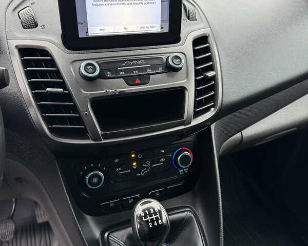 Білий Форд Транзит Коннект, об'ємом двигуна 1.5 л та пробігом 240 тис. км за 11700 $, фото 17 на Automoto.ua