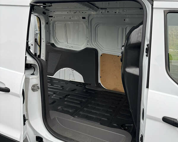 Білий Форд Транзит Коннект, об'ємом двигуна 1.5 л та пробігом 240 тис. км за 11700 $, фото 22 на Automoto.ua