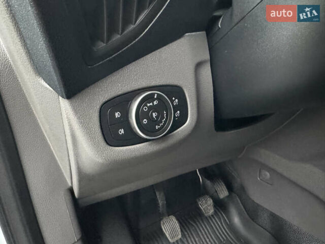 Білий Форд Транзит Коннект, об'ємом двигуна 1.5 л та пробігом 240 тис. км за 11700 $, фото 16 на Automoto.ua