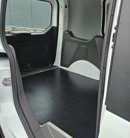 Белый Форд Транзит Коннект, объемом двигателя 1.5 л и пробегом 206 тыс. км за 12500 $, фото 25 на Automoto.ua