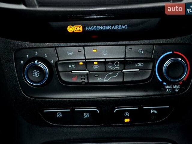 Білий Форд Транзит Коннект, об'ємом двигуна 1.5 л та пробігом 210 тис. км за 14400 $, фото 29 на Automoto.ua