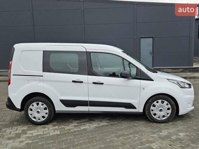 Белый Форд Транзит Коннект, объемом двигателя 1.5 л и пробегом 206 тыс. км за 12500 $, фото 5 на Automoto.ua