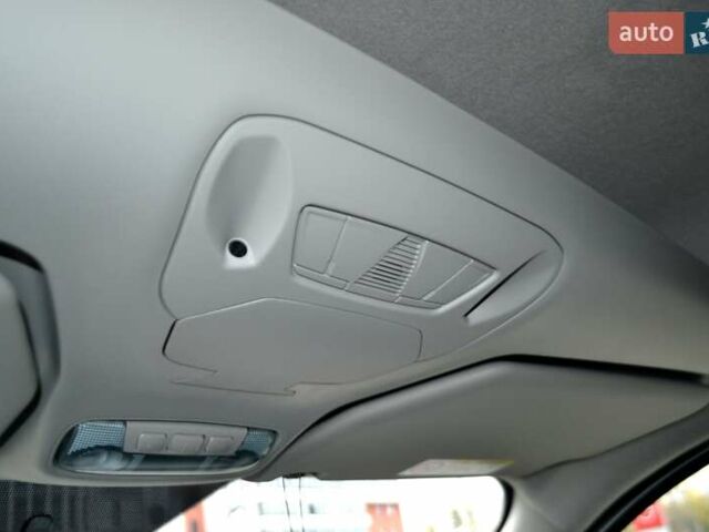 Білий Форд Транзит Коннект, об'ємом двигуна 1.5 л та пробігом 210 тис. км за 14400 $, фото 116 на Automoto.ua