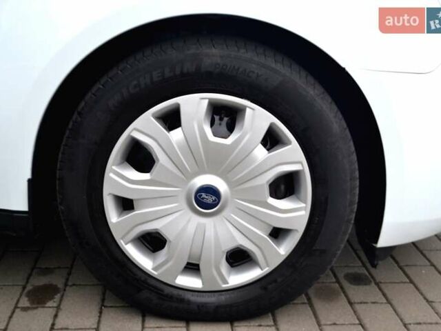 Білий Форд Транзит Коннект, об'ємом двигуна 1.5 л та пробігом 210 тис. км за 14400 $, фото 150 на Automoto.ua