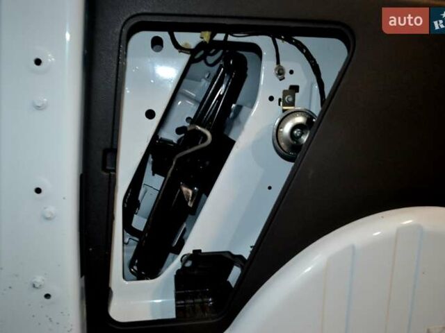 Білий Форд Транзит Коннект, об'ємом двигуна 1.5 л та пробігом 210 тис. км за 14400 $, фото 142 на Automoto.ua