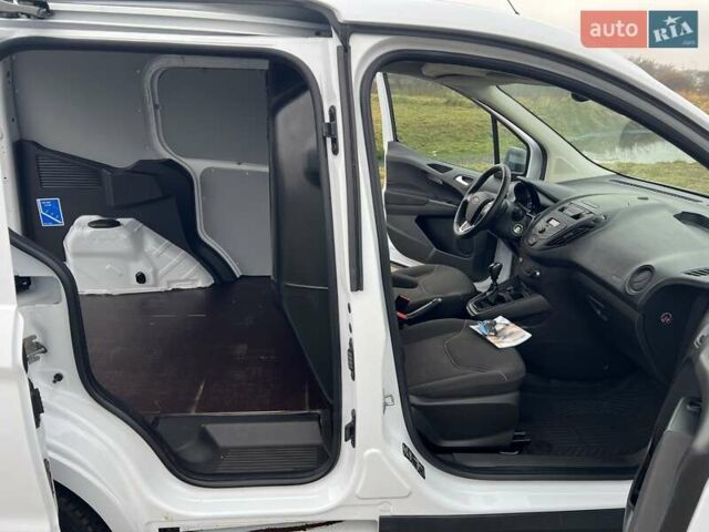 Белый Форд Транзит Коннект, объемом двигателя 0 л и пробегом 148 тыс. км за 9999 $, фото 12 на Automoto.ua