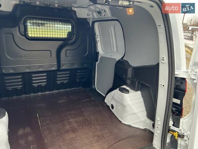 Белый Форд Транзит Коннект, объемом двигателя 0 л и пробегом 148 тыс. км за 9999 $, фото 11 на Automoto.ua