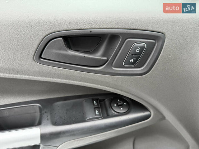 Білий Форд Транзит Коннект, об'ємом двигуна 1.5 л та пробігом 215 тис. км за 13800 $, фото 29 на Automoto.ua