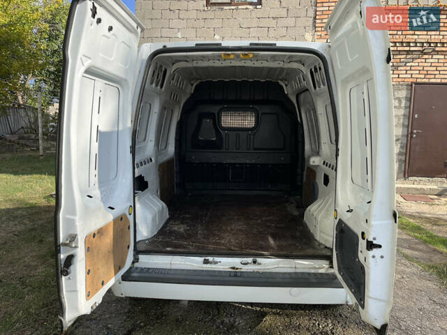 Белый Форд Транзит Коннект, объемом двигателя 1.75 л и пробегом 314 тыс. км за 4500 $, фото 14 на Automoto.ua