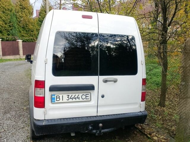 Форд Транзит Коннект 2002 в Мукачеве на Automoto.ua Белый Форд Транзит Коннект, объемом двигателя 1.8 л и пробегом 350 тыс. км за 3333 $, фото 1 на Automoto.ua