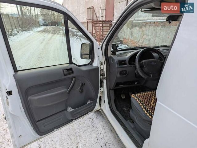 Білий Форд Транзит Коннект, об'ємом двигуна 1.8 л та пробігом 230 тис. км за 4100 $, фото 2 на Automoto.ua
