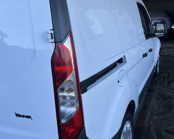 Білий Форд Транзит Коннект, об'ємом двигуна 1.6 л та пробігом 156 тис. км за 9999 $, фото 56 на Automoto.ua