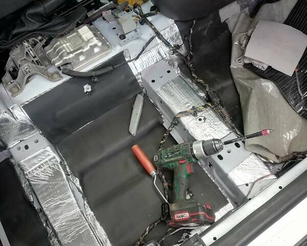 Білий Форд Транзит Коннект, об'ємом двигуна 1.6 л та пробігом 156 тис. км за 9999 $, фото 118 на Automoto.ua