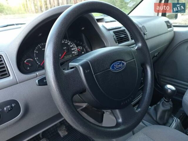 Форд Транзит Коннект 2002 в Ковель на Automoto.ua Белый Форд Транзит Коннект, объемом двигателя 1.8 л и пробегом 128 тыс. км за 4950 $, фото 5 на Automoto.ua