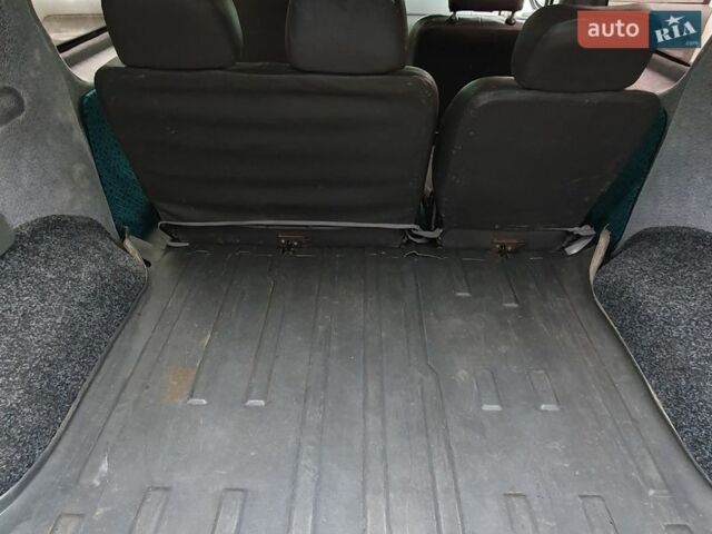 Білий Форд Транзит Коннект, об'ємом двигуна 1.75 л та пробігом 280 тис. км за 3400 $, фото 30 на Automoto.ua