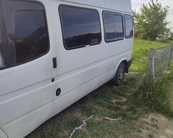 Белый Форд Транзит Коннект, объемом двигателя 2.5 л и пробегом 150 тыс. км за 3000 $, фото 5 на Automoto.ua