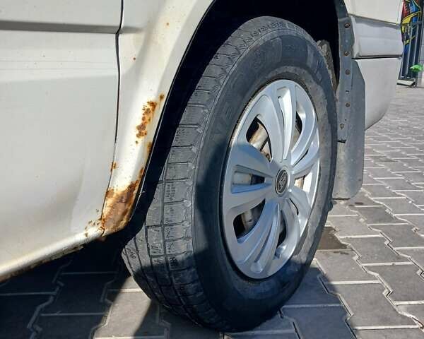 Білий Форд Транзит Коннект, об'ємом двигуна 2 л та пробігом 373 тис. км за 2999 $, фото 7 на Automoto.ua