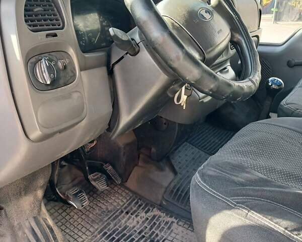 Білий Форд Транзит Коннект, об'ємом двигуна 2 л та пробігом 373 тис. км за 2999 $, фото 13 на Automoto.ua