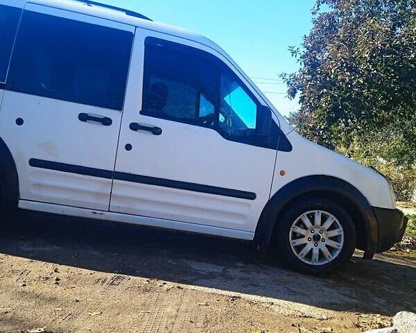 Форд Транзит Коннект 2003 в Снигиревке на Automoto.ua Белый Форд Транзит Коннект, объемом двигателя 1.8 л и пробегом 620 тыс. км за 3500 $, фото 14 на Automoto.ua