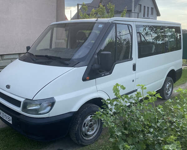 Белый Форд Транзит Коннект, объемом двигателя 2 л и пробегом 320 тыс. км за 4900 $, фото 1 на Automoto.ua