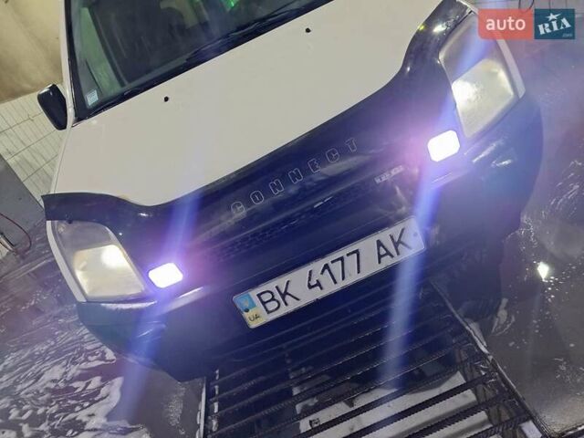 Белый Форд Транзит Коннект, объемом двигателя 1.8 л и пробегом 222 тыс. км за 2600 $, фото 4 на Automoto.ua