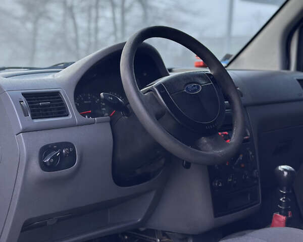 Белый Форд Транзит Коннект, объемом двигателя 1.75 л и пробегом 530 тыс. км за 4100 $, фото 10 на Automoto.ua