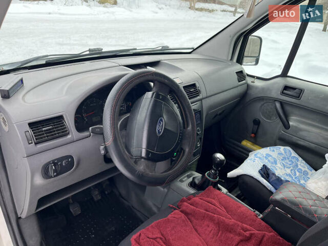 Белый Форд Транзит Коннект, объемом двигателя 1.75 л и пробегом 337 тыс. км за 2800 $, фото 6 на Automoto.ua