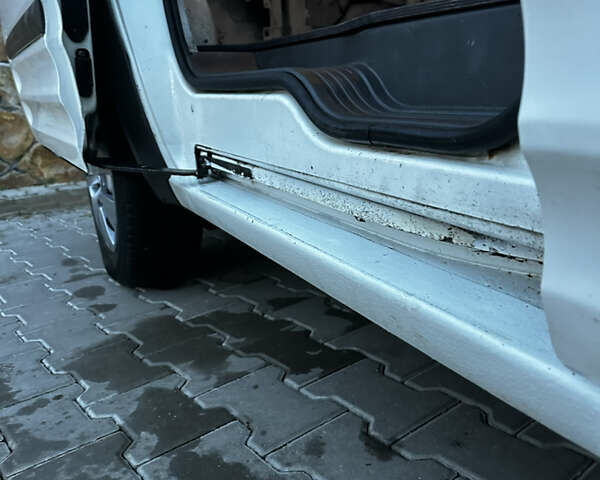 Білий Форд Транзит Коннект, об'ємом двигуна 1.75 л та пробігом 365 тис. км за 4200 $, фото 5 на Automoto.ua