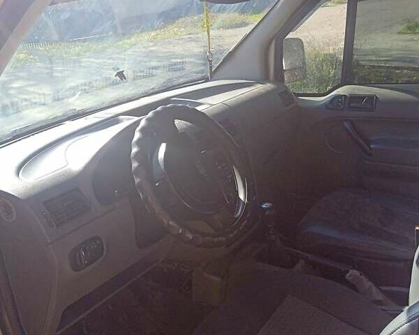 Форд Транзит Коннект 2003 в Снигиревке на Automoto.ua Белый Форд Транзит Коннект, объемом двигателя 1.8 л и пробегом 620 тыс. км за 3500 $, фото 2 на Automoto.ua