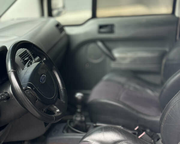 Белый Форд Транзит Коннект, объемом двигателя 1.75 л и пробегом 250 тыс. км за 1750 $, фото 8 на Automoto.ua