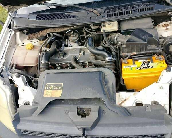 Белый Форд Транзит Коннект, объемом двигателя 1.75 л и пробегом 297 тыс. км за 3500 $, фото 4 на Automoto.ua