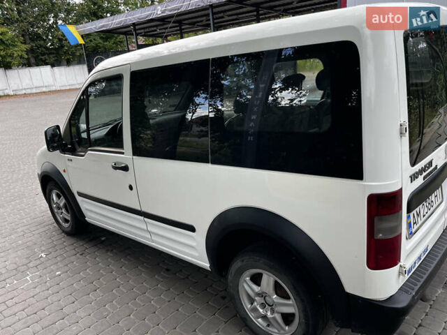 Білий Форд Транзит Коннект, об'ємом двигуна 1.8 л та пробігом 250 тис. км за 4400 $, фото 5 на Automoto.ua