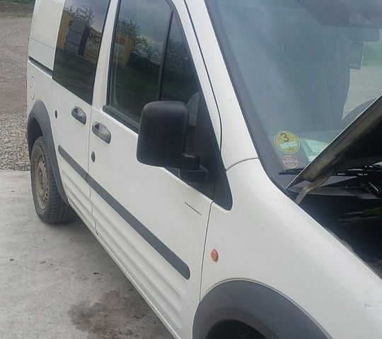Білий Форд Транзит Коннект, об'ємом двигуна 1.75 л та пробігом 489 тис. км за 2999 $, фото 3 на Automoto.ua