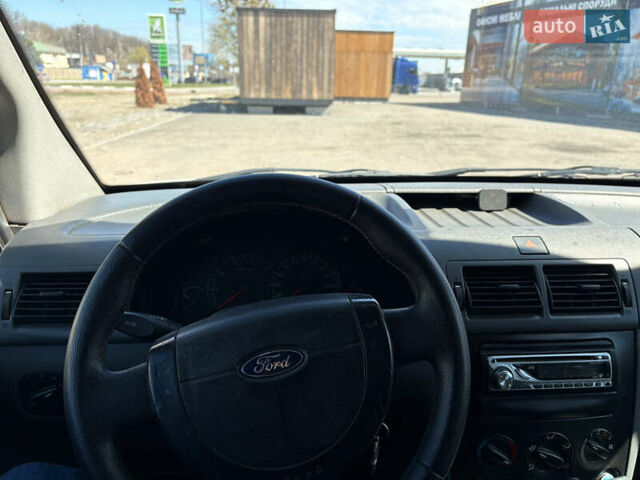 Белый Форд Транзит Коннект, объемом двигателя 1.8 л и пробегом 364 тыс. км за 3000 $, фото 10 на Automoto.ua