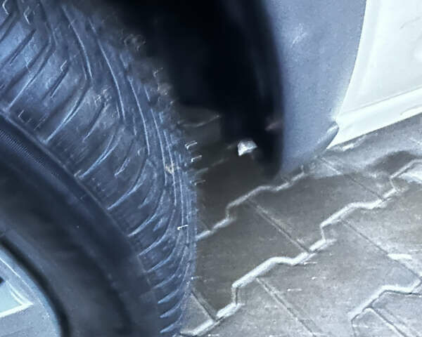 Білий Форд Транзит Коннект, об'ємом двигуна 1.75 л та пробігом 365 тис. км за 4200 $, фото 15 на Automoto.ua