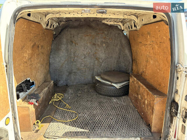 Белый Форд Транзит Коннект, объемом двигателя 1.8 л и пробегом 364 тыс. км за 3000 $, фото 7 на Automoto.ua