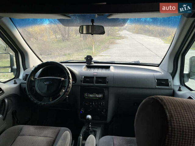 Белый Форд Транзит Коннект, объемом двигателя 1.8 л и пробегом 378 тыс. км за 3800 $, фото 7 на Automoto.ua