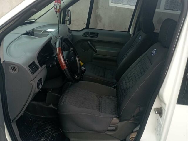 Белый Форд Транзит Коннект, объемом двигателя 1.8 л и пробегом 500 тыс. км за 3300 $, фото 12 на Automoto.ua
