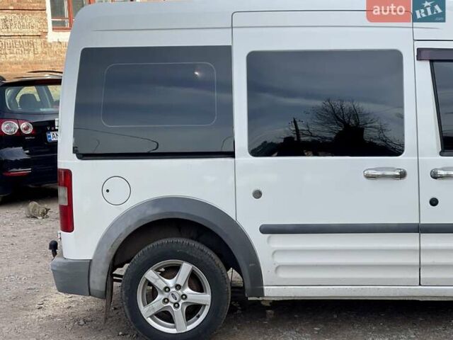 Белый Форд Транзит Коннект, объемом двигателя 1.75 л и пробегом 380 тыс. км за 4500 $, фото 13 на Automoto.ua