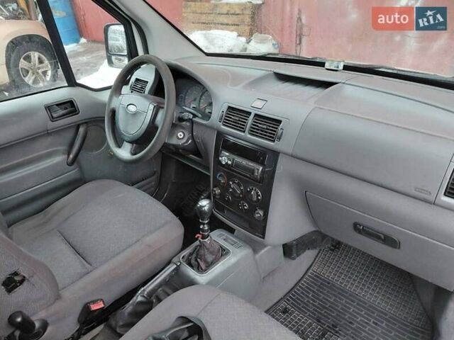 Білий Форд Транзит Коннект, об'ємом двигуна 1.8 л та пробігом 420 тис. км за 3200 $, фото 5 на Automoto.ua