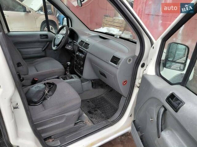 Білий Форд Транзит Коннект, об'ємом двигуна 1.8 л та пробігом 420 тис. км за 3200 $, фото 2 на Automoto.ua