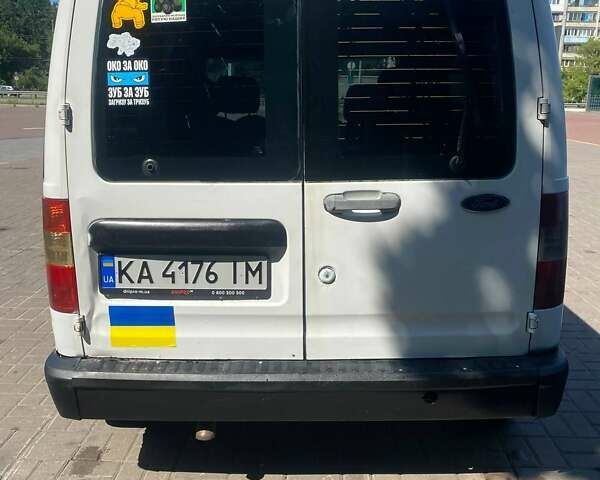 Белый Форд Транзит Коннект, объемом двигателя 1.8 л и пробегом 425 тыс. км за 3700 $, фото 3 на Automoto.ua