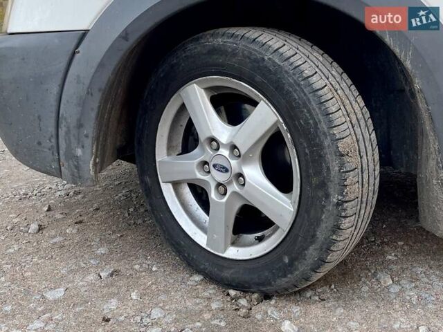 Белый Форд Транзит Коннект, объемом двигателя 1.75 л и пробегом 380 тыс. км за 4500 $, фото 36 на Automoto.ua
