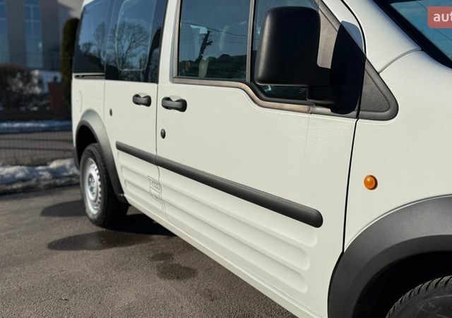 Білий Форд Транзит Коннект, об'ємом двигуна 1.75 л та пробігом 200 тис. км за 4900 $, фото 10 на Automoto.ua