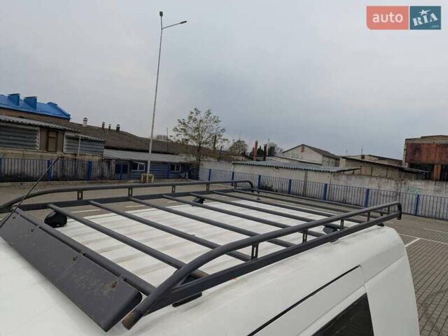 Белый Форд Транзит Коннект, объемом двигателя 1.8 л и пробегом 316 тыс. км за 4700 $, фото 19 на Automoto.ua