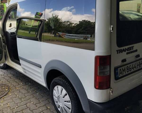 Белый Форд Транзит Коннект, объемом двигателя 1.75 л и пробегом 200 тыс. км за 4000 $, фото 5 на Automoto.ua