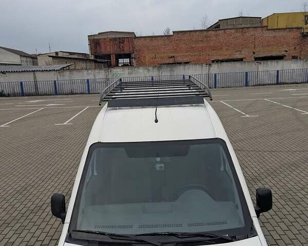 Белый Форд Транзит Коннект, объемом двигателя 1.8 л и пробегом 316 тыс. км за 4700 $, фото 18 на Automoto.ua