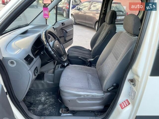 Белый Форд Транзит Коннект, объемом двигателя 1.8 л и пробегом 320 тыс. км за 2900 $, фото 14 на Automoto.ua